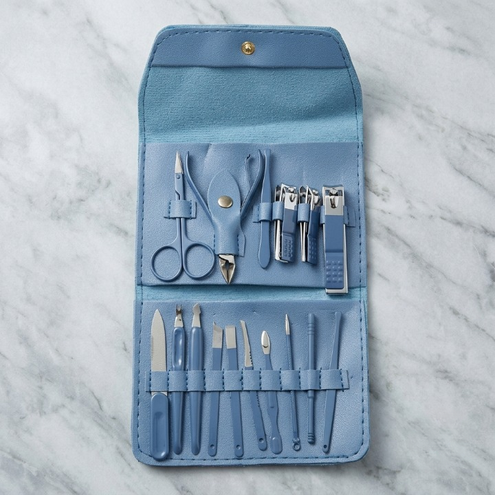 16-Piece Premium Personal Manicure & Pedicure Grooming Kit – Professional Stainless Steel Nail Clippers & Care Set with Travel Case
